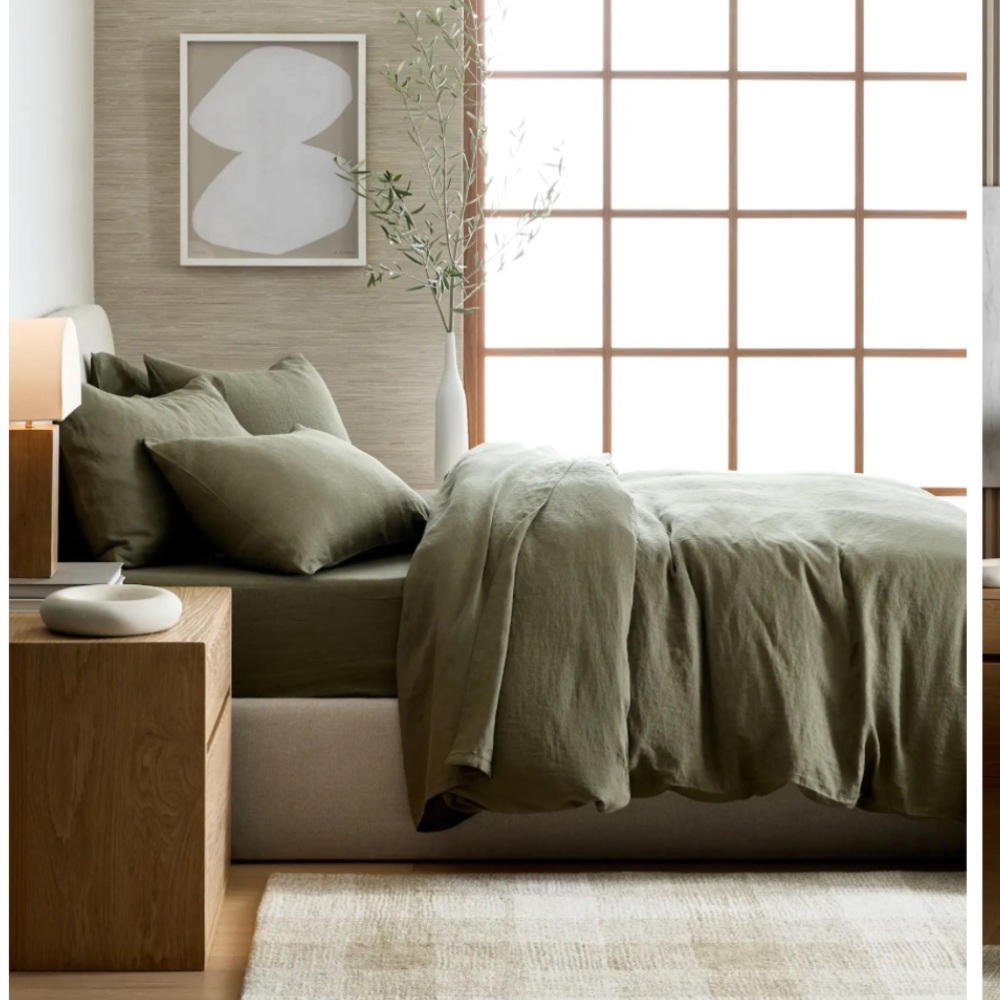 Quince European Linen Duvet Cover - Picture 2 of 4